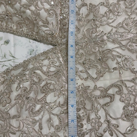 Allure bridal gown / Halter style A-line dress - Picture 6 of 10